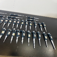 Gilson Pipetman Single Channel Pipettes - Quantity 35 image 1
